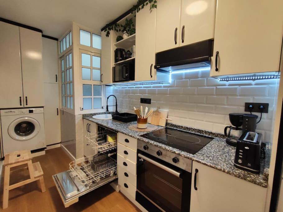 Tranquilo Apartamento Con Parking Gratis Vigilado 24H วิโก ภายนอก รูปภาพ